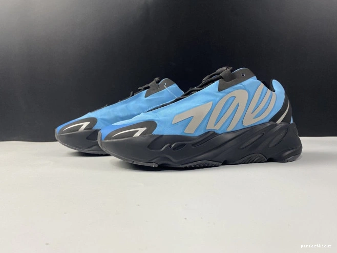GZ3079 Yeezy MNVN Boost 'Bright 700 ADIDAS Cyan' 0715